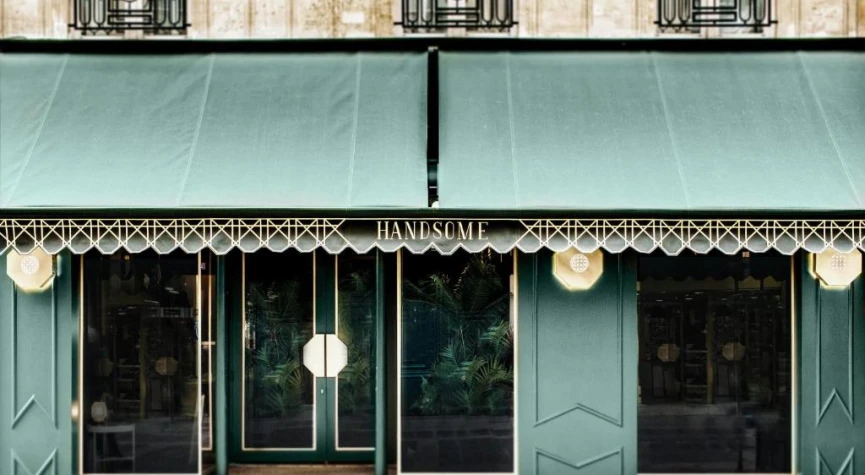 Handsome Hotel By Elegancia