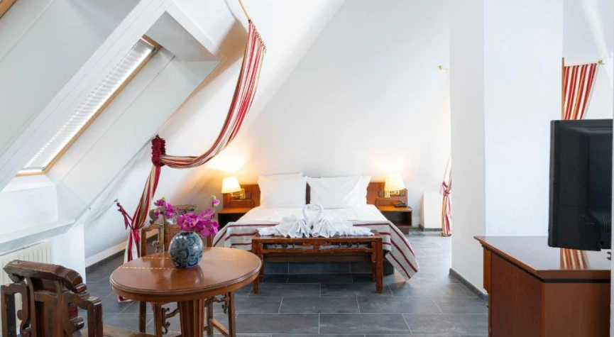 Hotel Astoria am Urachplatz