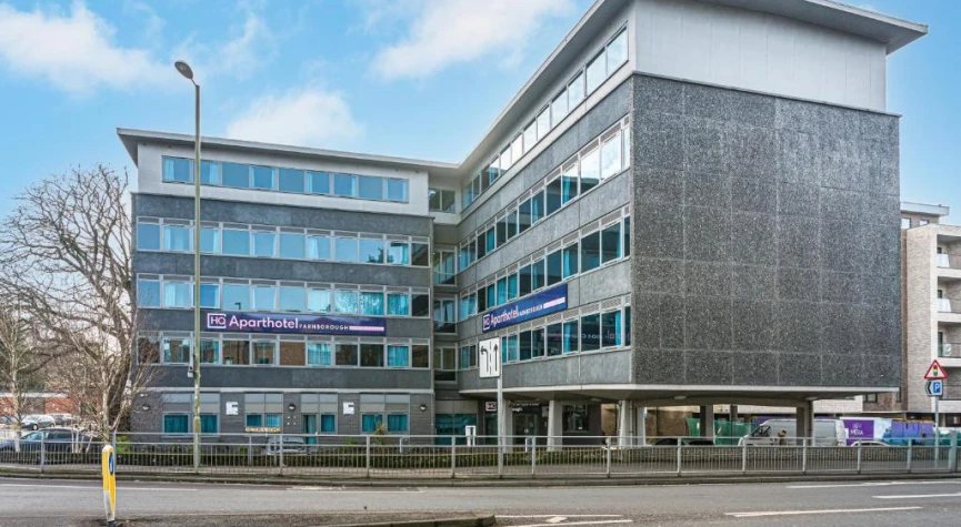HQ Aparthotel Farnborough