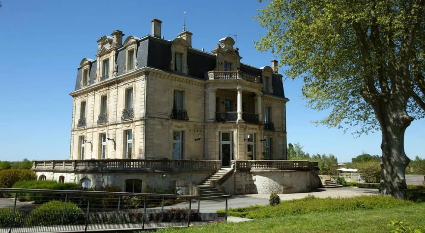 Chateau Grattequina Hotel