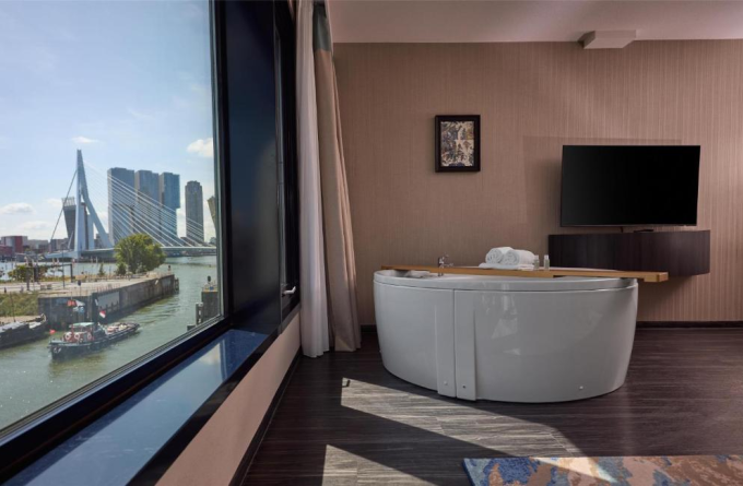 Haven Hotel Rotterdam, Curio Collection by Hilton