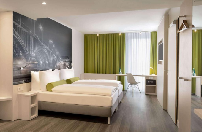 Super 8 by Wyndham Mainz Zollhafen