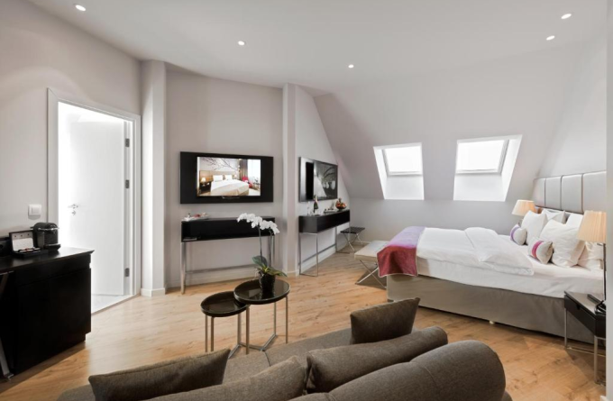 Crowne Plaza Berlin - Potsdamer Platz, an IHG Hotel