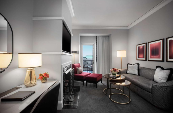 Waldorf Astoria Chicago