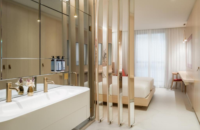 45 Times Barcelona Hotel