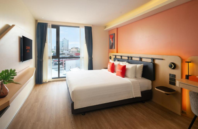 Lumen Bangkok Udomsuk Station