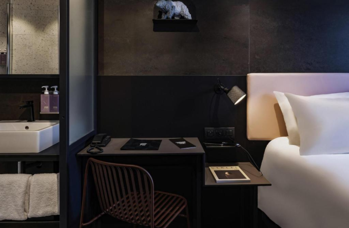 TRIBE Paris Batignolles