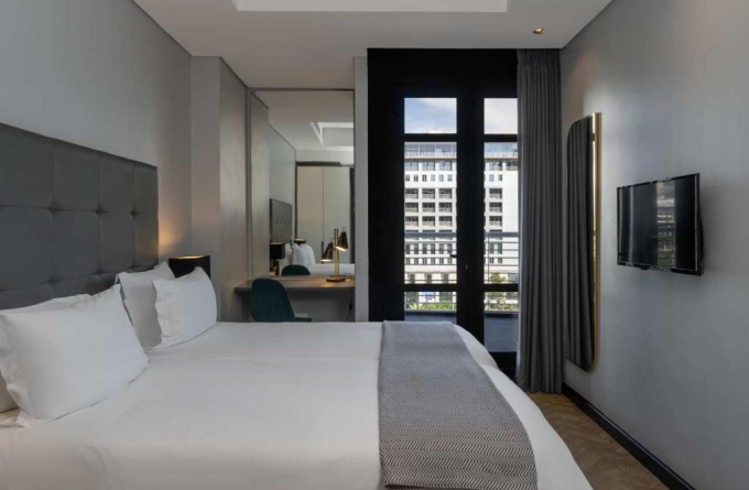 The Onyx Apartment Hotel by NEWMARK