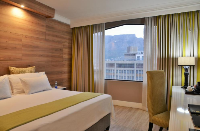 The Capetonian - Halal