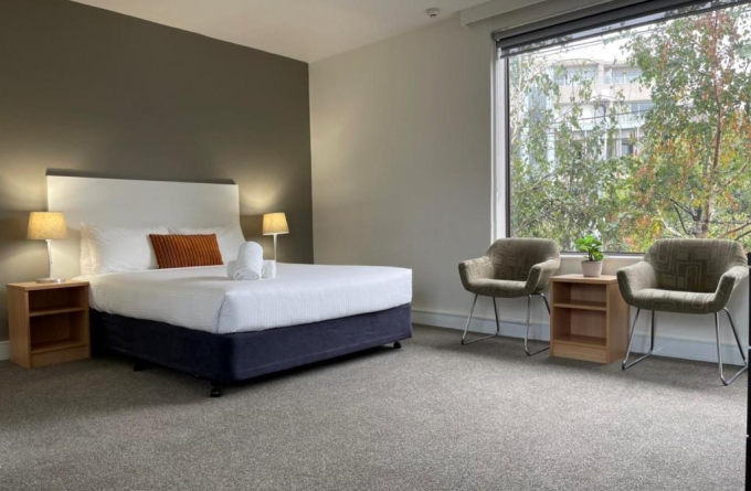 Cosmopolitan Hotel and Apartments