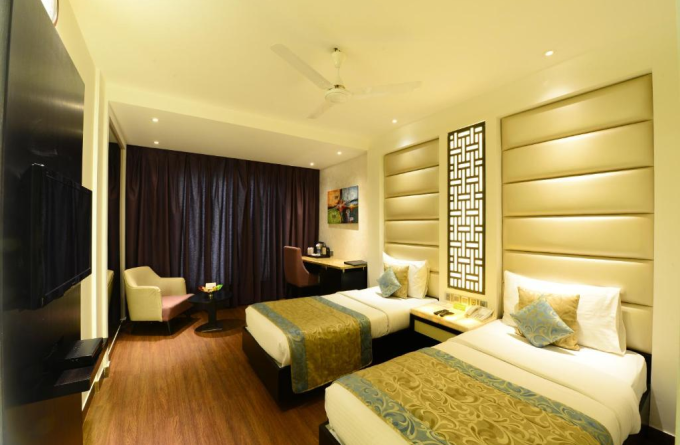 Hotel City Star at City Centre with Free Airport Pickup