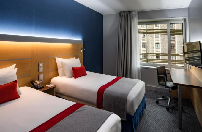 Holiday Inn Express Paris-Canal De La Villette by IHG