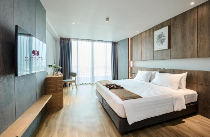 TK Palace Hotel & Convention Bangkok
