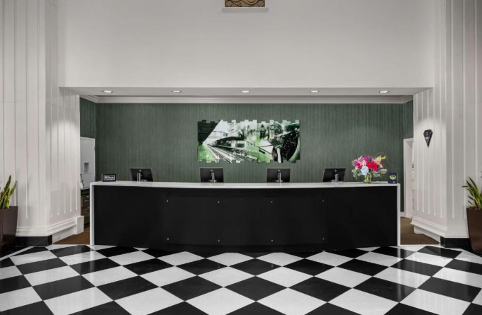 DoubleTree by Hilton Chicago O'Hare Airport-Rosemont