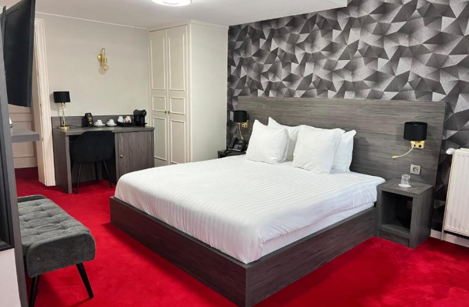 La Bourse Hotel