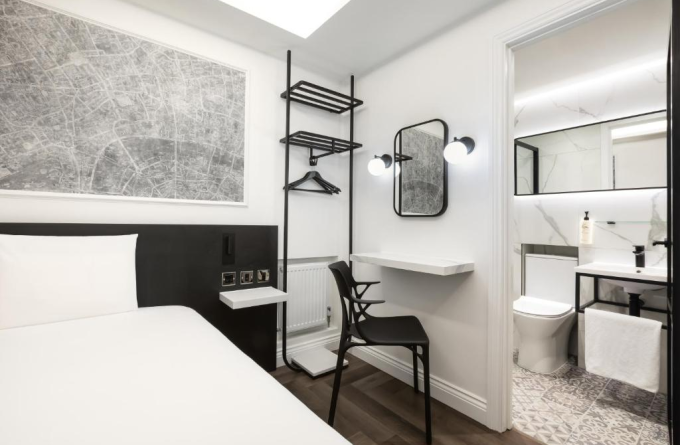 STG Hotel Oxford Street - formerly St Giles London Hotel