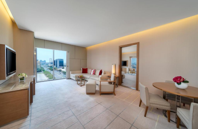 Hyatt Regency Dubai Creek Heights