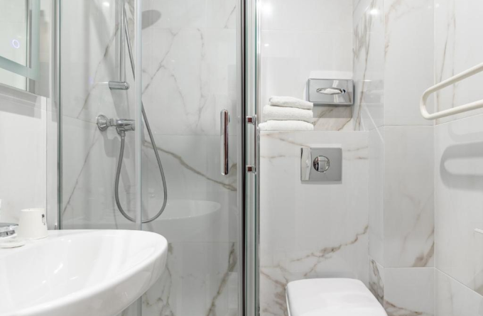 Hotel Riviera OPERA Cadet