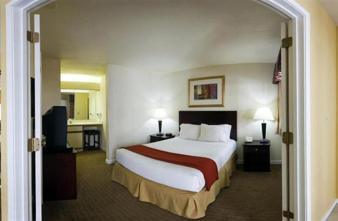 Quality Suites Buckhead Village