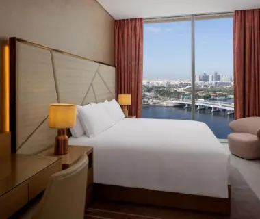 Hilton Dubai Creek Hotel & Residences