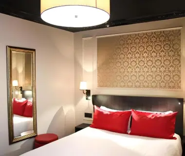 Hotel Le Montmartre Saint Pierre