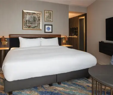 Haven Hotel Rotterdam, Curio Collection by Hilton