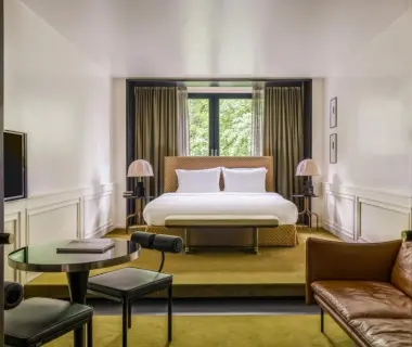 The Dean Munich - Autograph Collection