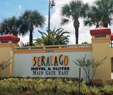 Seralago Hotel & Suites Main Gate East