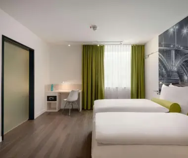 Super 8 by Wyndham Mainz Zollhafen