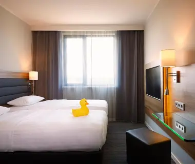 Moxy Edinburgh Airport