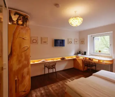 18Arts Hotel- Living in a Gallery!