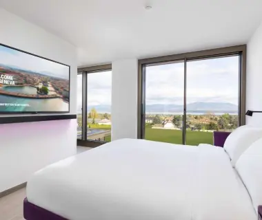 YOTEL Geneva Lake