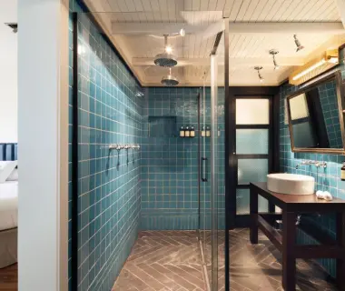 La França Travellers Adults Only