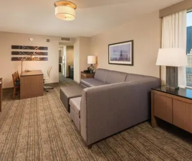 Embassy Suites by Hilton Chicago Downtown Magnificent Mile
