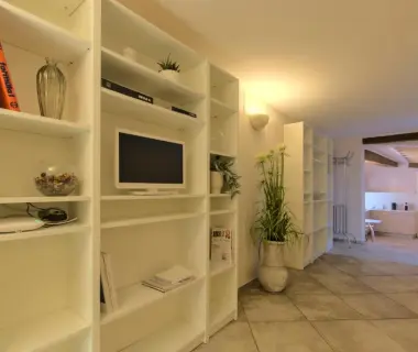 Imola Suites - Self Check-in