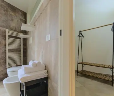 Imola Suites - Self Check-in