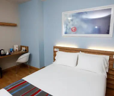Travelodge Valencia Aeropuerto