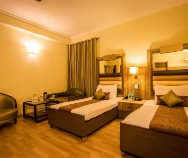 The Suncourt Hotel Yatri