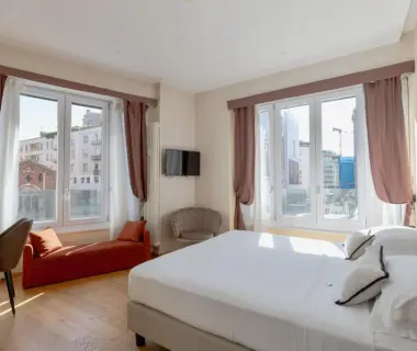 AH - Fashion District