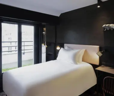 TRIBE Paris Batignolles