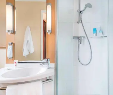 ibis Nantes Centre Tour Bretagne