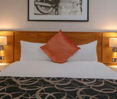 The Crown London Hotel, Cricklewood North West London, WorldHotels Distinctive