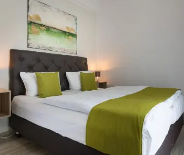 GLEUEL INN HOTEL - Serviced Apartments