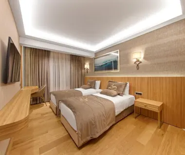 Lady Diana Hotel