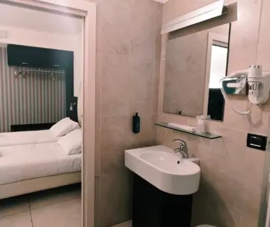 HOTEL HMR RHO Milano