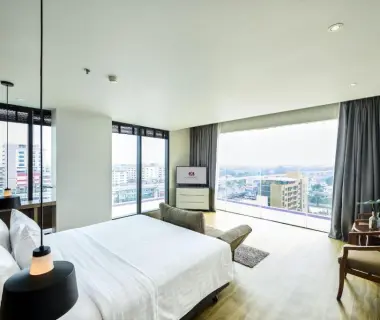 TK Palace Hotel & Convention Bangkok