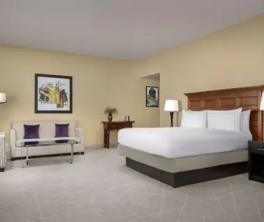 DoubleTree by Hilton Chicago O'Hare Airport-Rosemont