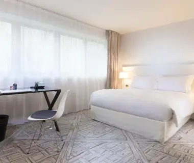 LA MAISON CHAMPS ELYSEES