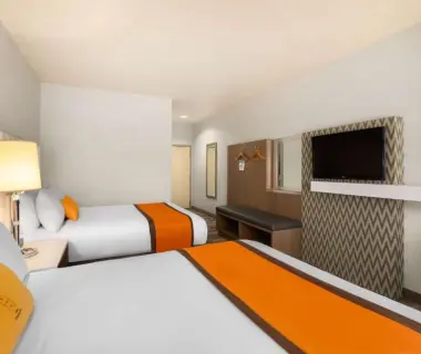 Hotel Marguerite South Anaheim - Garden Grove, Trademark Collection by Wyndham