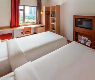 Ibis Saigon South